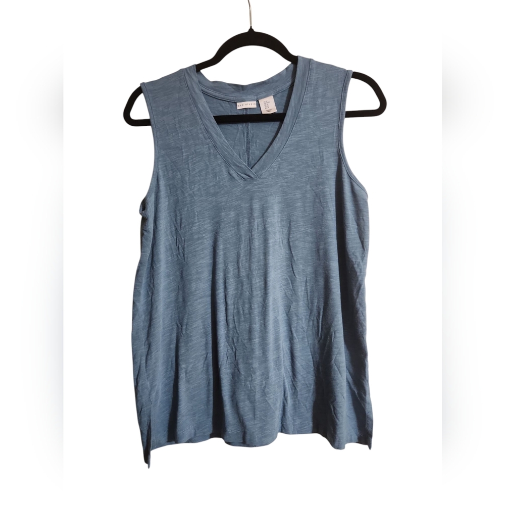 Max Studio Blue V-Neck Sleeveless Tank Top